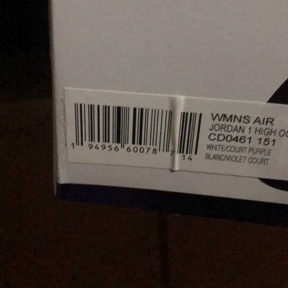 Jordan,Man SZ 9.5WomanSZ11color white and purple main image 4